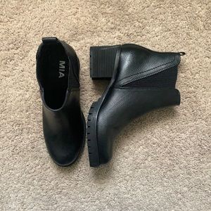 Brand new never worn MIA black bootie
